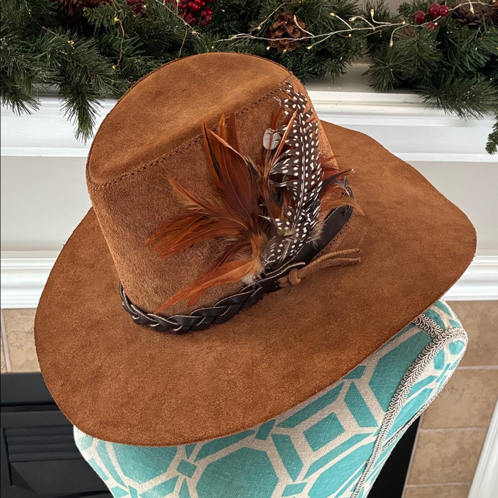 San Zeno Vintage Brown Suede Hat with Feather Accent